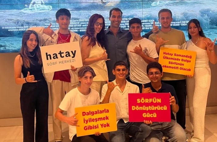 Sörf ve Umut: Hatay’ın Belgeseli İzleyiciyle Buluştu