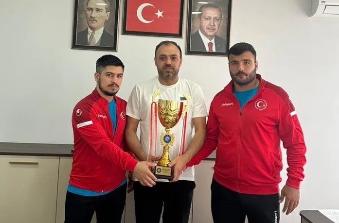 Sakaryalı Güreşçiler Olimpiyatlara Hazırlanıyor