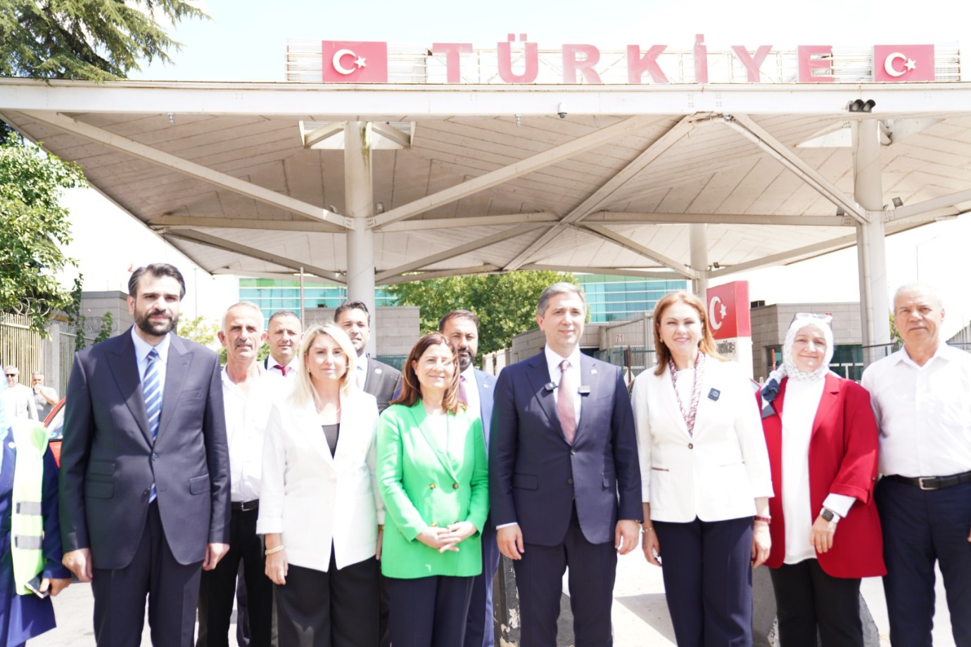 Siz Neredeyseniz Biz Oradayız