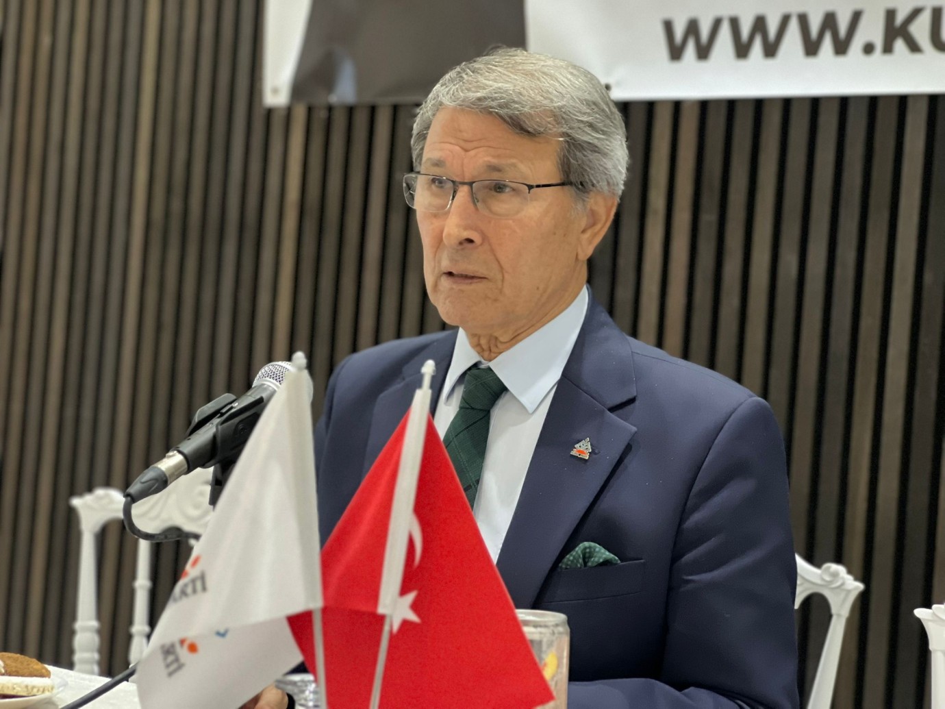 Prof. Dr. Yusuf Halaçoğlu Almanya’da Partililerle ve Yurttaşlarla Buluştu