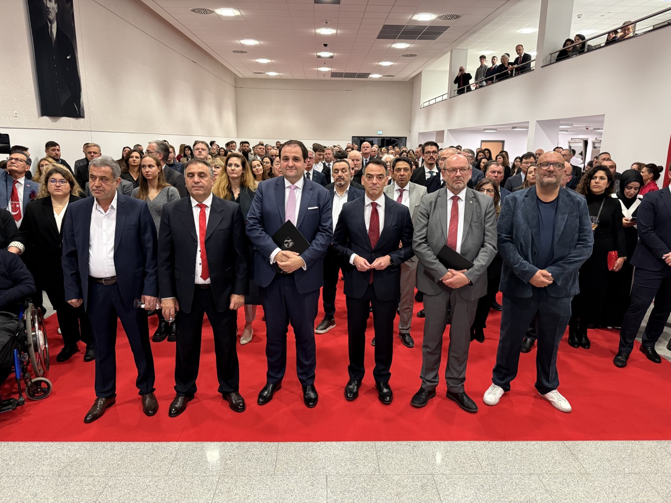 Düsseldorf’ta Cumhuriyet’in 102. Yılı Görkemli Bir Balo ile Kutlandı
