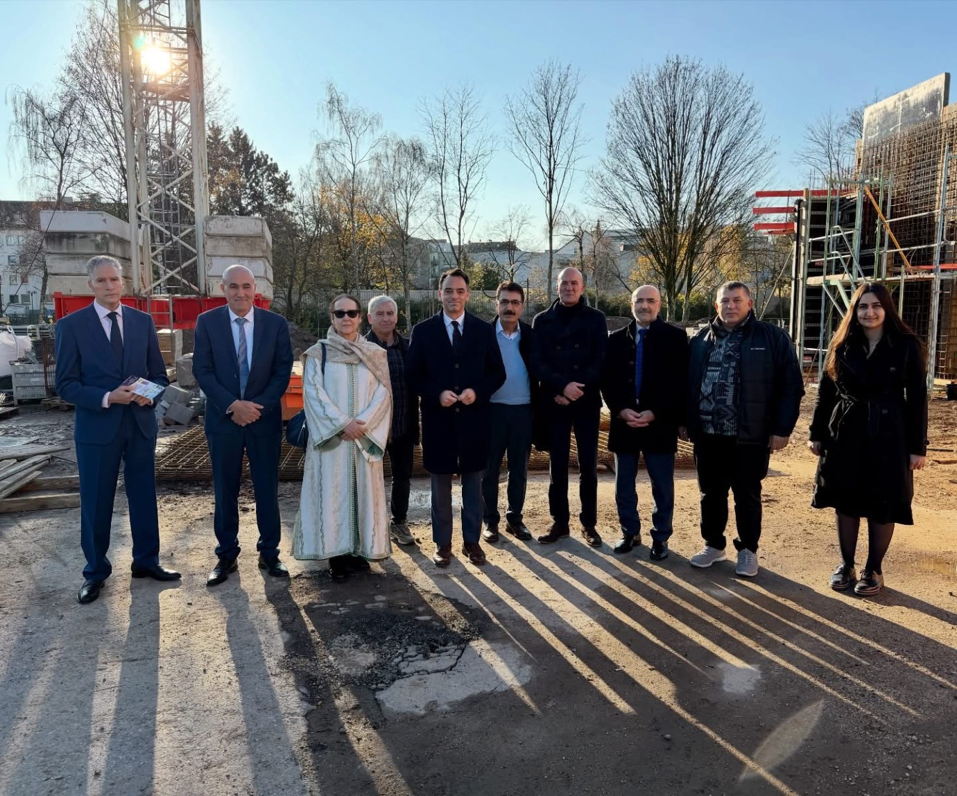 Düsseldorf’taki Dört Ülkenin Temsilcilerinden DİTİB Solingen Merkez Camii’ni Ziyaret Etti