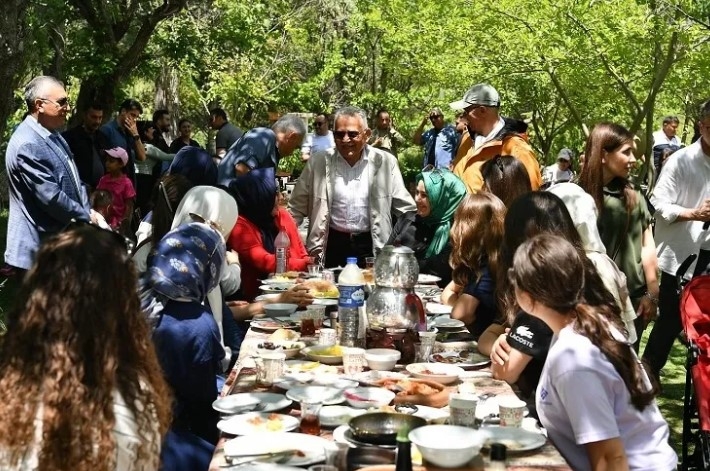 Kayseri Protokolü Soğanlı Vadisi’nde Buluştu